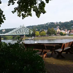 Apartment An Der Elbe